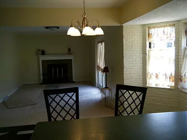 Pickerington, OH 43147,215 Maple Avenue