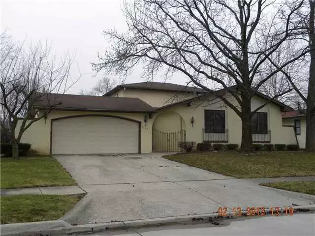 Columbus, OH 43229,5299 E Arrowood Loop