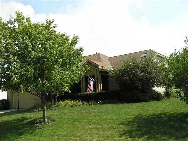 2626 Carmel Drive, Lewis Center, OH 43035