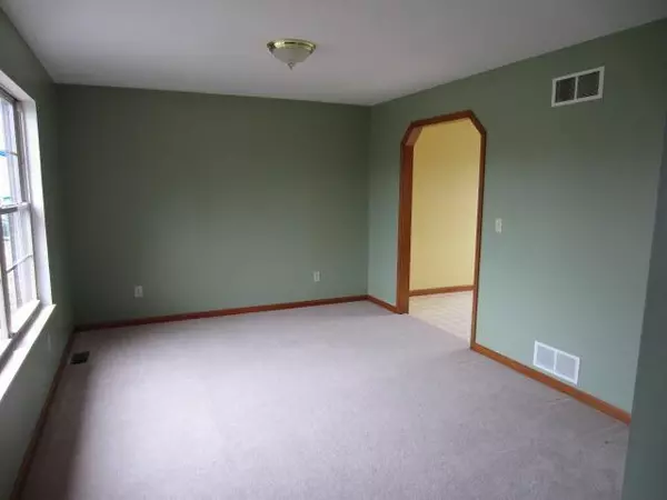 Canal Winchester, OH 43110,283 N Sarwil Drive