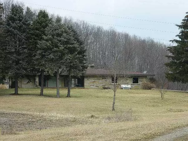 15713 State Route 16, Conesville, OH 43811