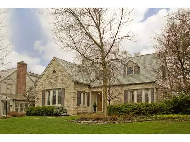 2230 Abington Road, Upper Arlington, OH 43221