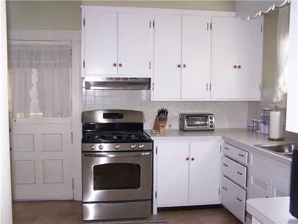 London, OH 43140,64 Elm Street