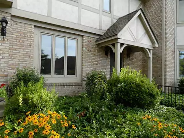 156 Alchester Manor, Dublin, OH 43017