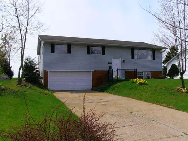 175 Claren Drive, Heath, OH 43056