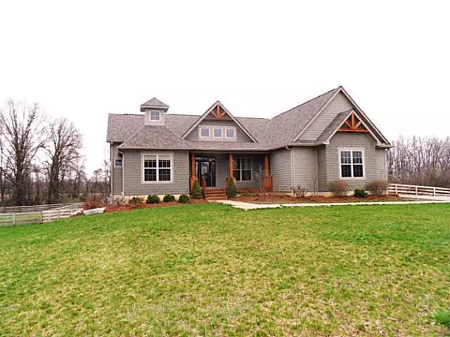 8035 Meadow Chase Drive, Sunbury, OH 43074