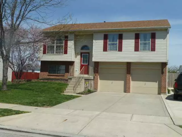 35 Ashton Drive, Ashville, OH 43103