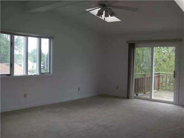 London, OH 43140,105 Chandler Avenue