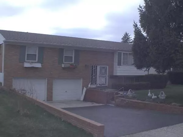 2879 Ivanhoe Drive, Columbus, OH 43209