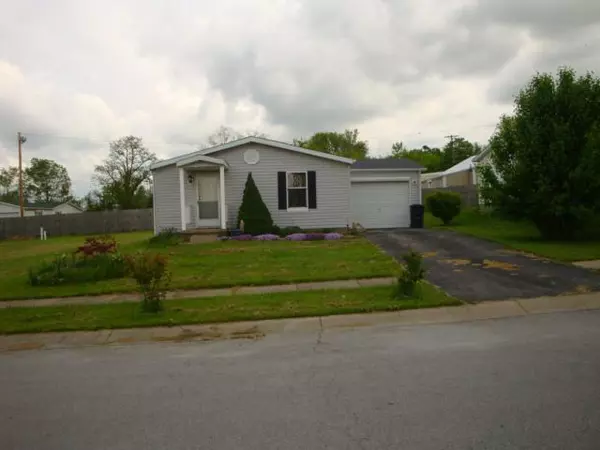 102 Maple Run Drive, Hillsboro, OH 45133