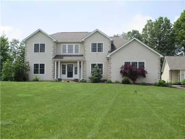 394 Saddle Path Lane, Pataskala, OH 43062