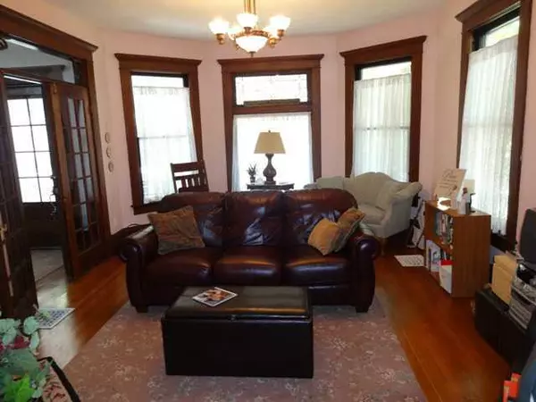 Granville, OH 43023,424 E College Street