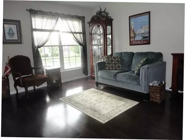 Dublin, OH 43016,5182 Twin Falls Drive #12-518