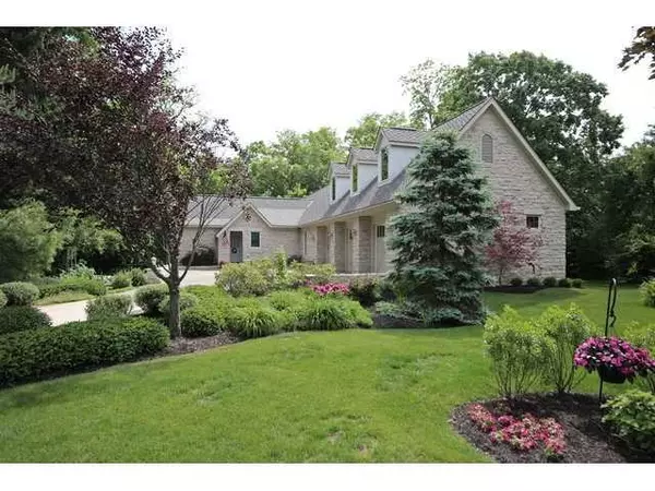 2120 Castle Crest Drive, Worthington, OH 43085