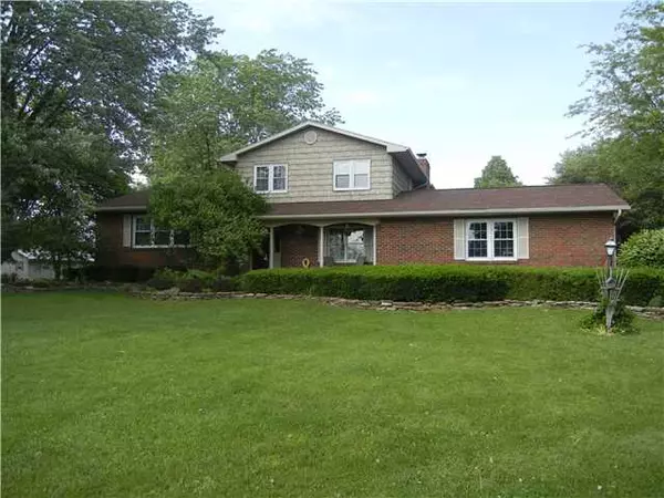 2684 Old Springfield Road, New Holland, OH 43145