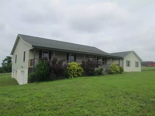 6384 State Route 22, Rushville, OH 43150