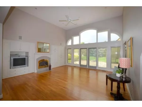 Granville, OH 43023,18 Old Farm Road