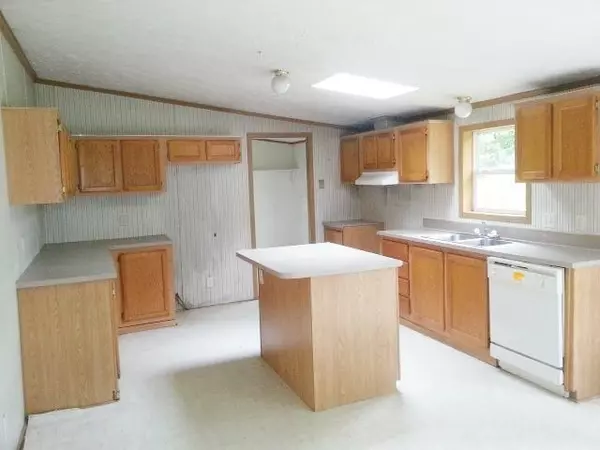 Utica, OH 43080,13354 NE Justin Road