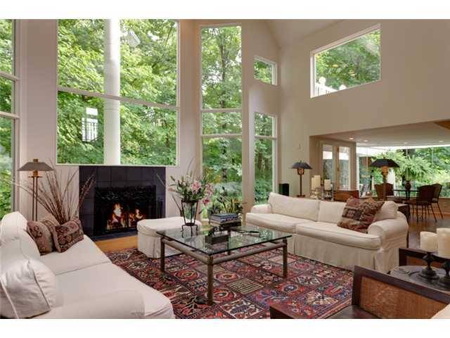6530 Plesenton Drive, Worthington, OH 43085