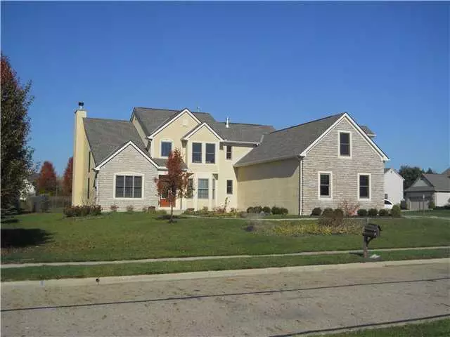 13499 Silver Brook Drive, Pickerington, OH 43147