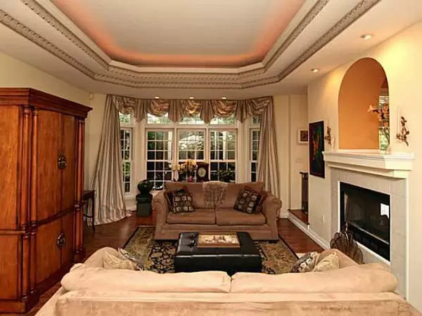 Hilliard, OH 43026,5833 Heritage Lakes Drive