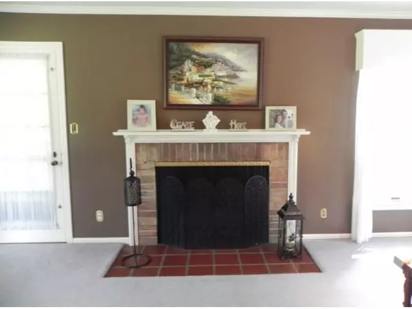 Granville, OH 43023,10 Cedar Lane