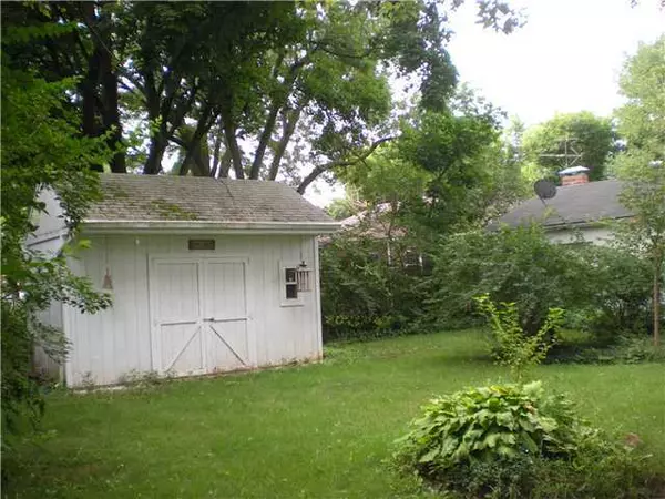 London, OH 43140,8 Richmond Avenue