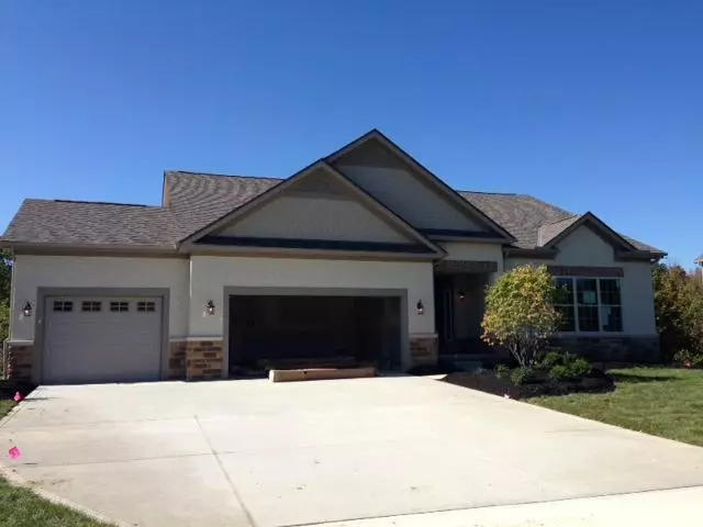 1683 Forest View Drive, Pataskala, OH 43062