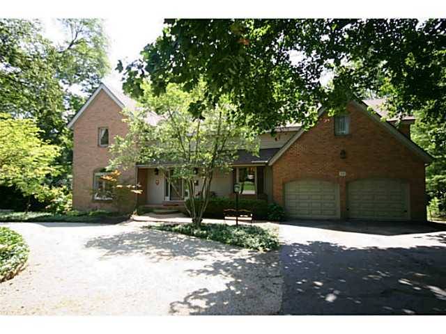 28 Warner Lane, Worthington, OH 43085