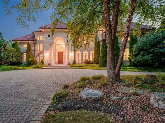 2725 Clarion Court, Upper Arlington, OH 43220