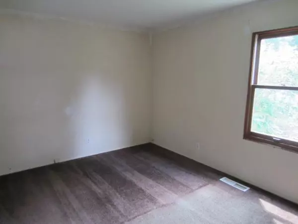 Reynoldsburg, OH 43068,7463 Smithfield Avenue