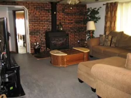 Hebron, OH 43025,52 N Maple Drive