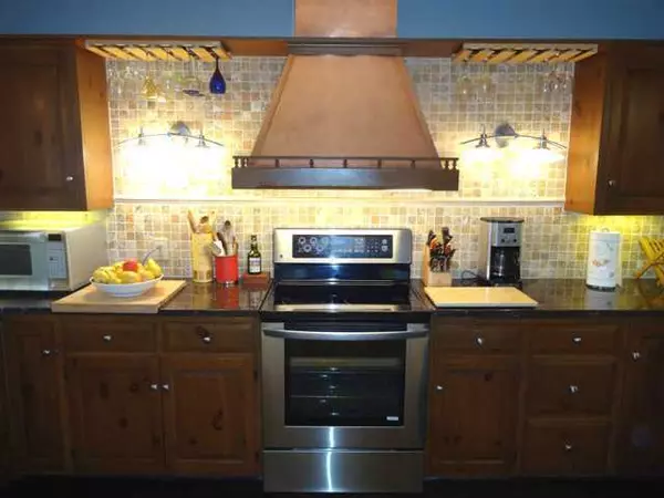 Granville, OH 43023,19 Beechtree Lane