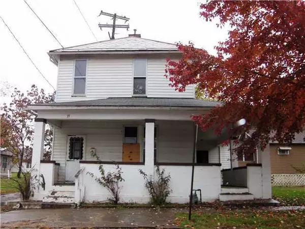 19 Grosvenor Street, Nelsonville, OH 45764