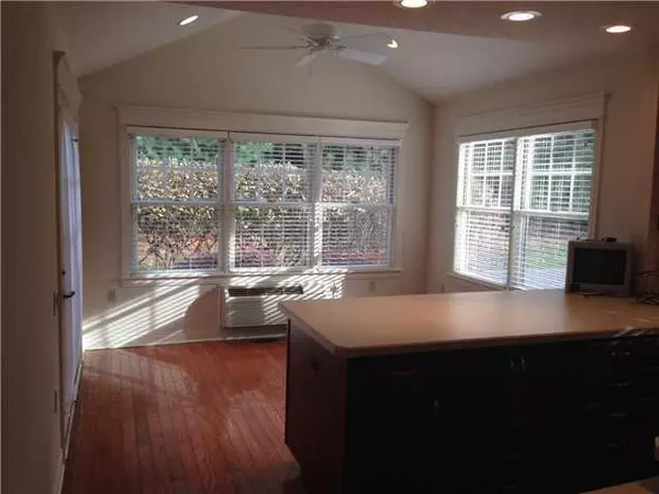 Heath, OH 43056,454 Cottage Grove