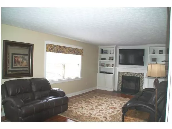 Reynoldsburg, OH 43068,909 Briaro Street