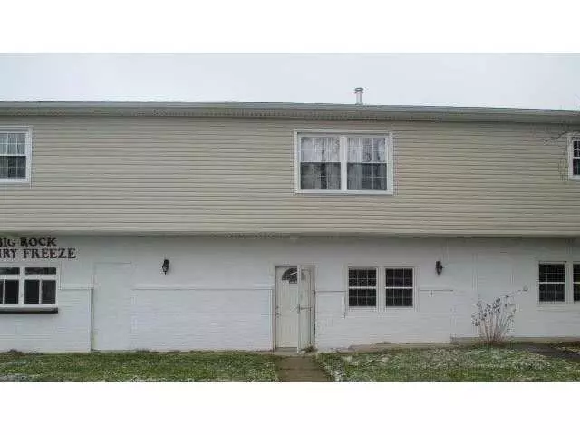 Thornville, OH 43076,5284 Fairfield Beach Road