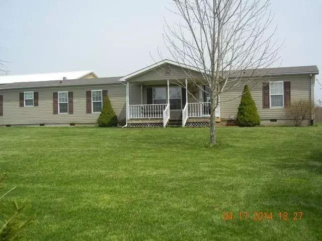 25910 Tarlton Adelphi Road, Laurelville, OH 43135