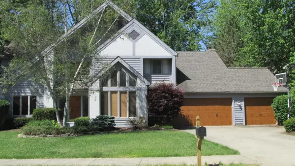 239 Woodedge Circle, Powell, OH 43065