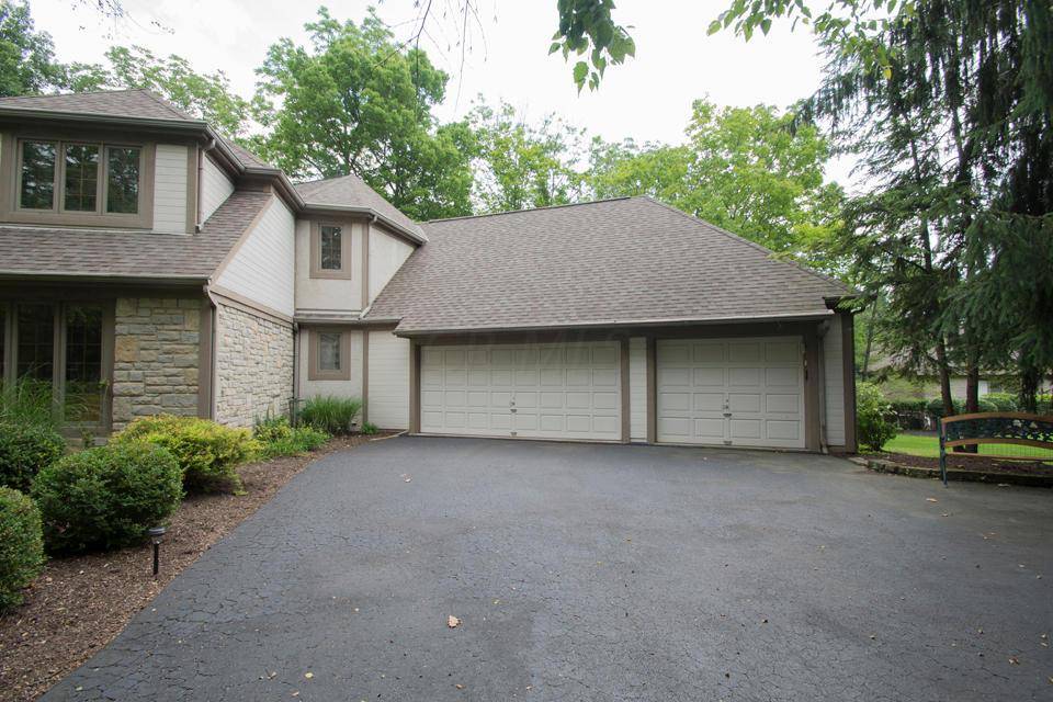 Powell, OH 43065,555 Quails End
