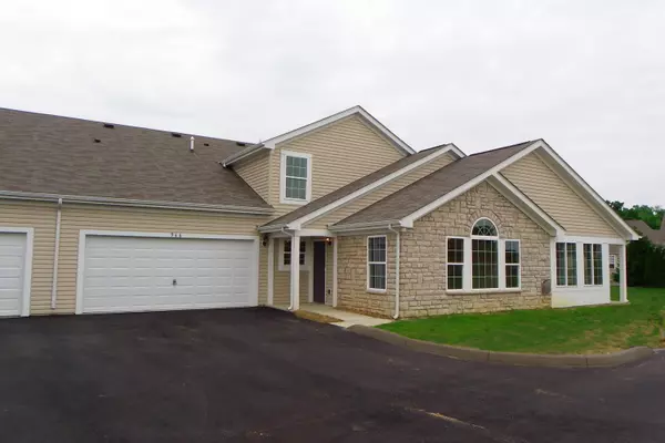 966 GOVERNORS Circle, Lancaster, OH 43130