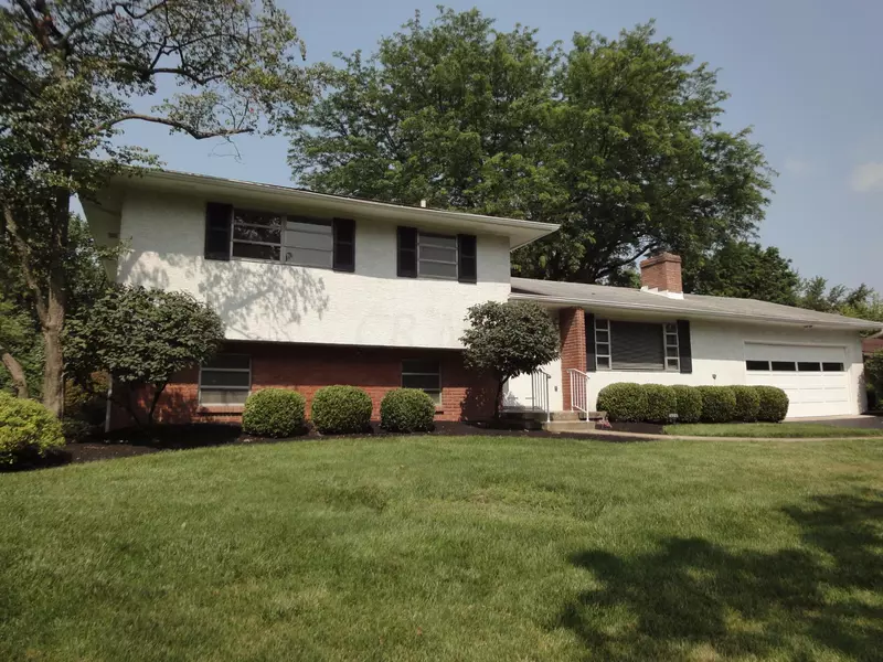 2909 Pickwick Drive, Upper Arlington, OH 43221