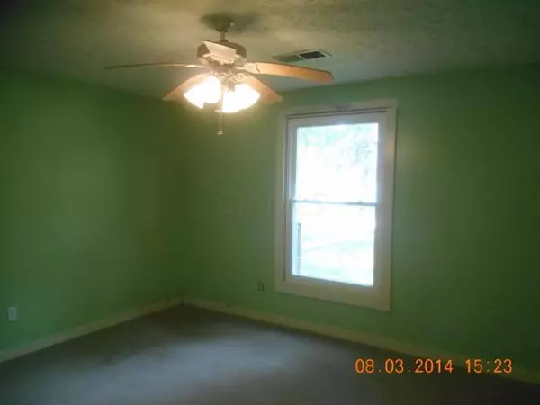 London, OH 43140,219 Delaware Avenue