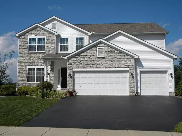 601 PRESTON TRAILS Drive, Pickerington, OH 43147