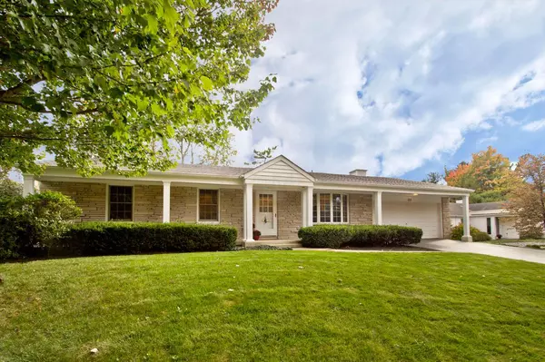 335 Longfellow Avenue, Worthington, OH 43085