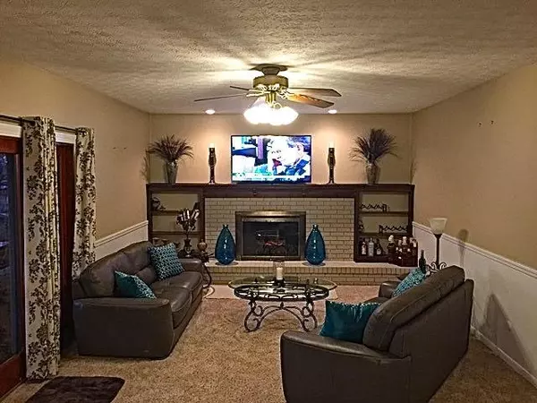 Orient, OH 43146,6809 Bluebird Drive