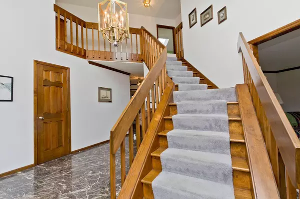 Columbus, OH 43235,1249 Briarmeadow Drive