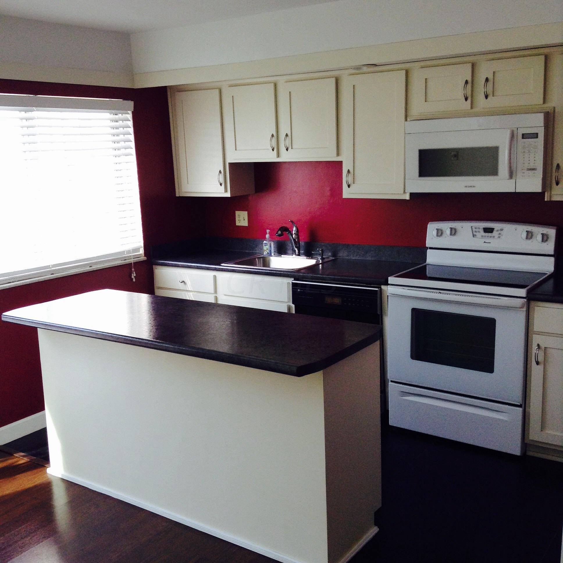 Columbus, OH 43221,911 Manor Lane #H