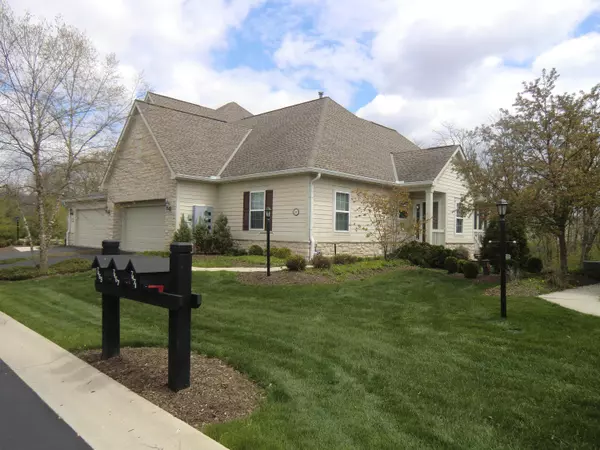 7447 Deer Valley Crossing, Powell, OH 43065