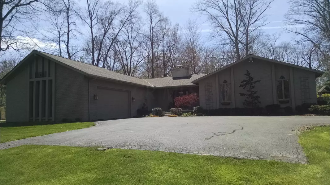 1975 Carriage Road, Powell, OH 43065